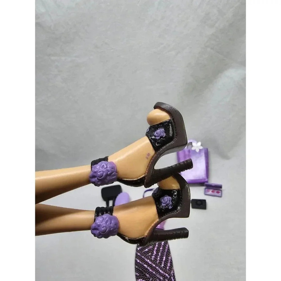 My Scene Goes Hollywood Kennedy Barbie Doll With Club Birthday Outfit Plus More - Picture 10 of 16